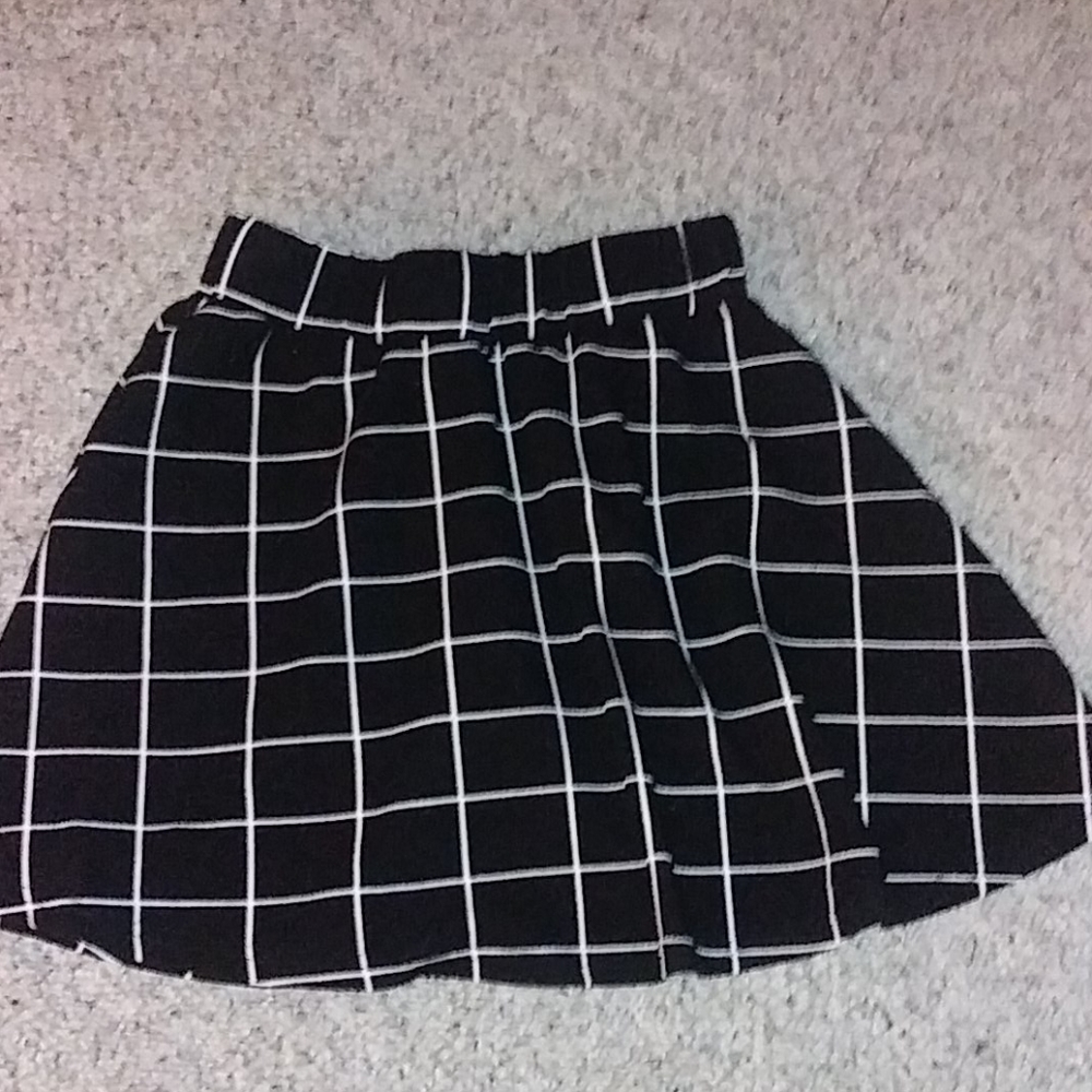 Square pattern mini skirt